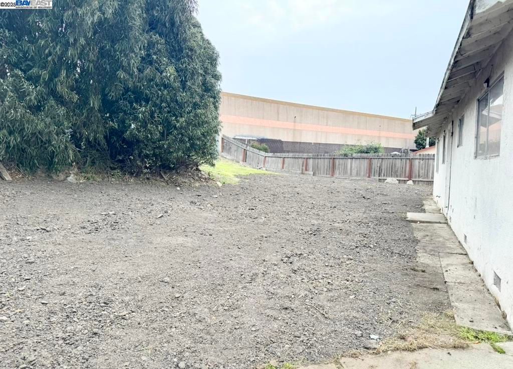 Photo of 2147 Murphy Dr Dr, San Pablo, CA 94806 (MLS # 41119485)