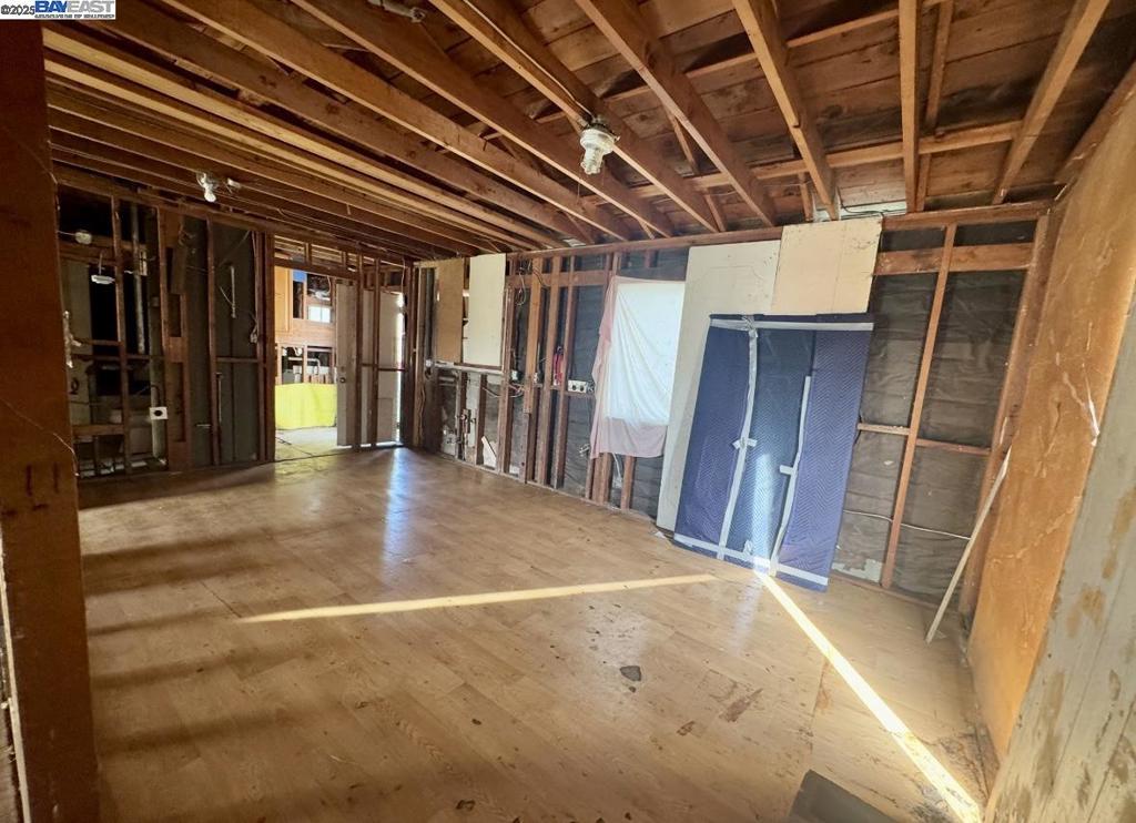 TARA HILLS - Residential