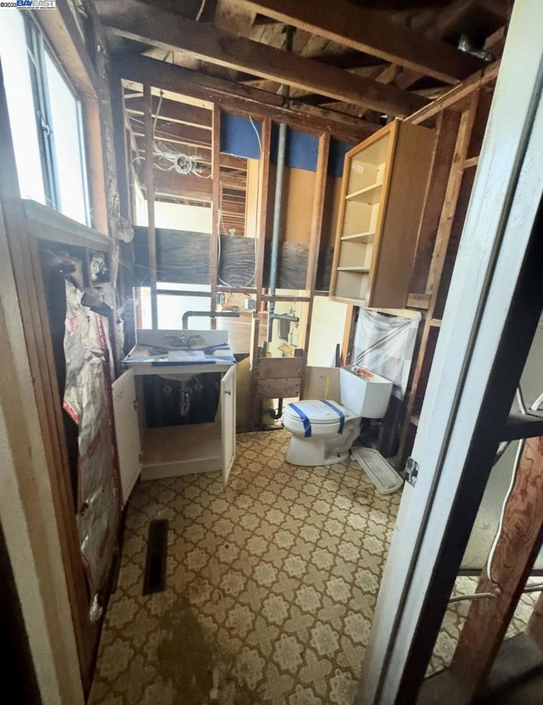 TARA HILLS - Residential