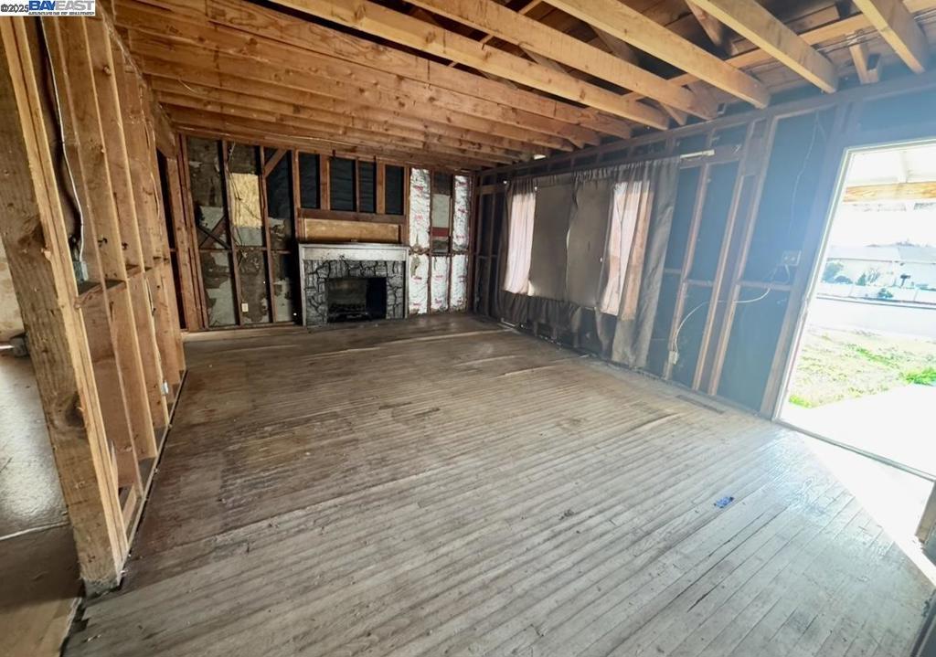 TARA HILLS - Residential