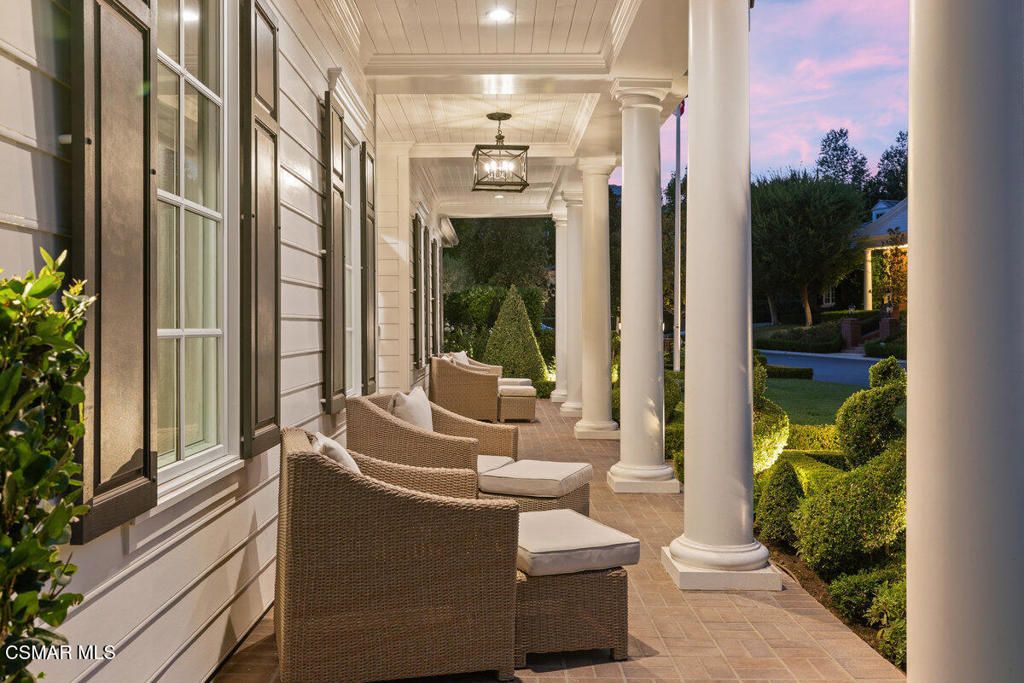 Photo of 112 Hampstead Court, Westlake Village, CA 91361 (MLS # 225005677)