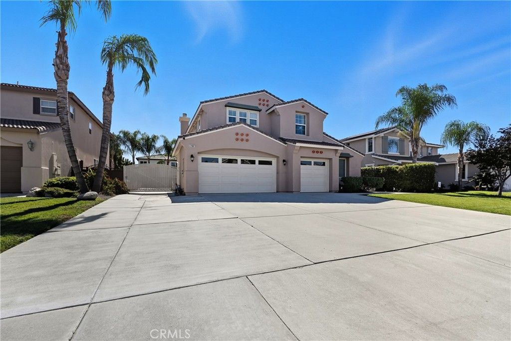 Photo of 27687 Fairmont Dr, Moreno Valley, CA 92555 (MLS # PW25242021)