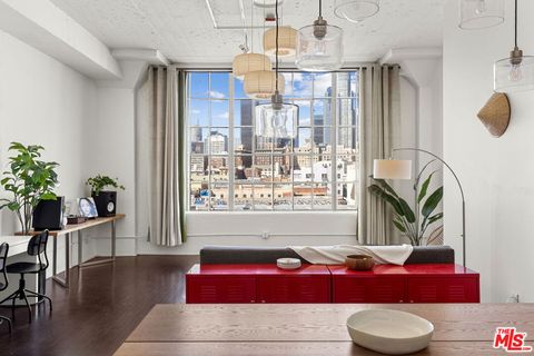 Photo of 420 S San Pedro Street #410, Los Angeles, CA 90013 (MLS # 26661755)