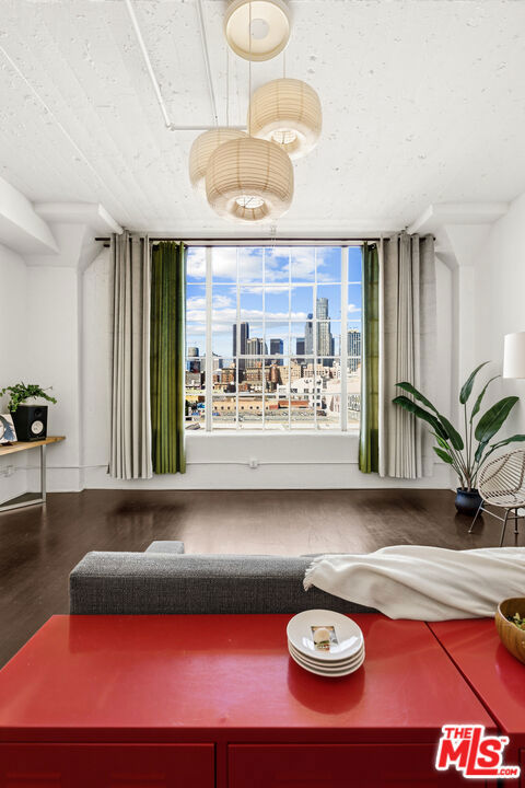 420 S San Pedro Street 410