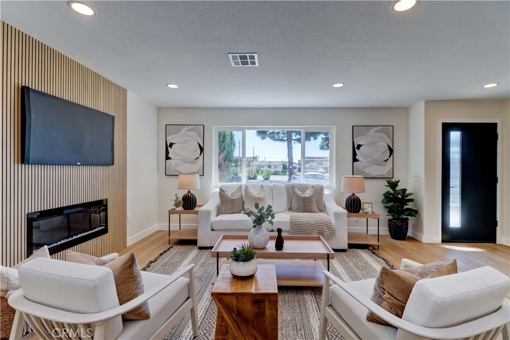East Gate (ESGT) - Residential