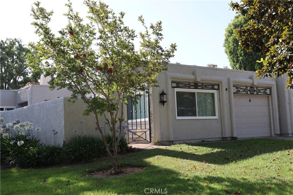 Magnificent beautiful location with Panoramic view in back and It's on the bluff over look the golf course and Mountain View. Excellent location on single loaded street. Great for cornet end unit. Private entry Gate has a garden. A Truly unique Casa
rosa Floor Plan with Two Master Suites, An Den / Office and Two Bathrooms, Living Room with Vaulted Ceiling has ceiling light and Ceiling Fen. Brick Burning Fireplace, Wet Bar. Freshly Painted, Scraped Ceiling. New Double Pane Windows and Sliding Doors, New Water Proof Wood flooring throughout. Kitchen has Ceiling lights and skylight. Central Air / Heat, Water and Dryer in Garage,