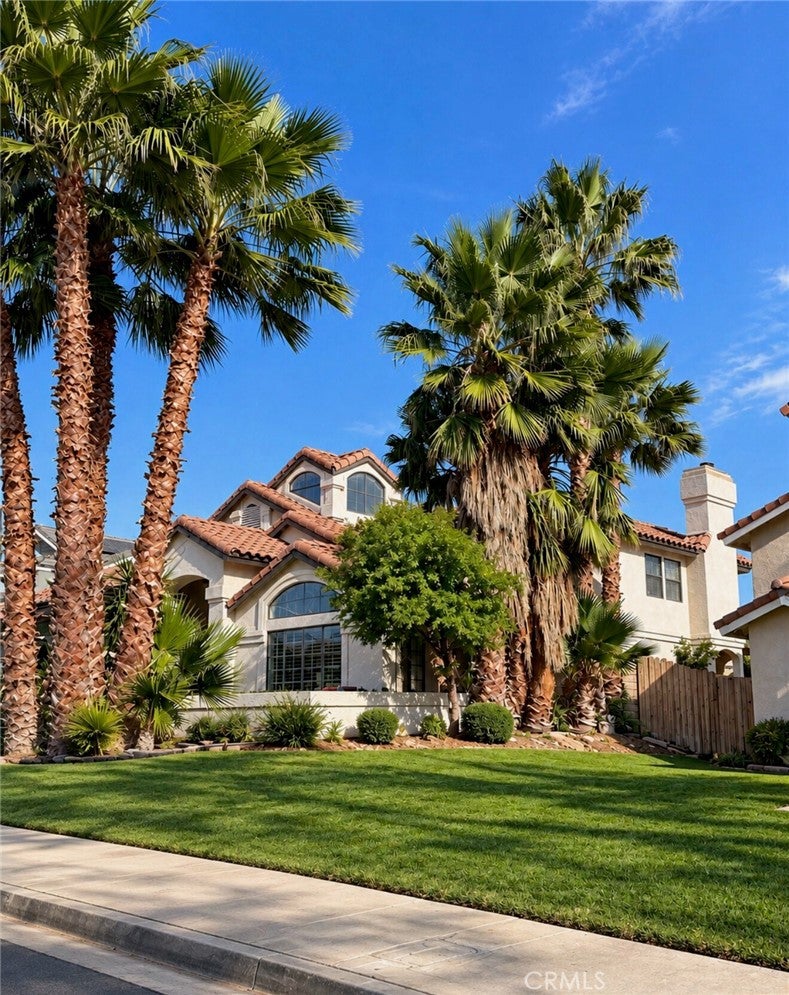 225 Taos Place