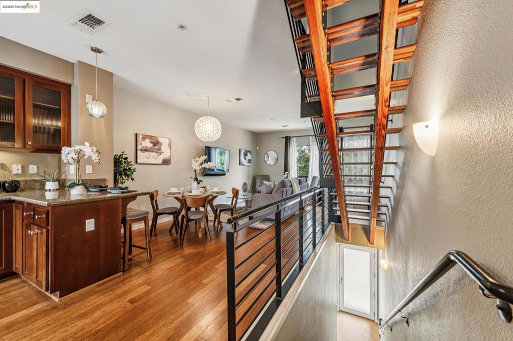 ZEPHYR GATE - Residential