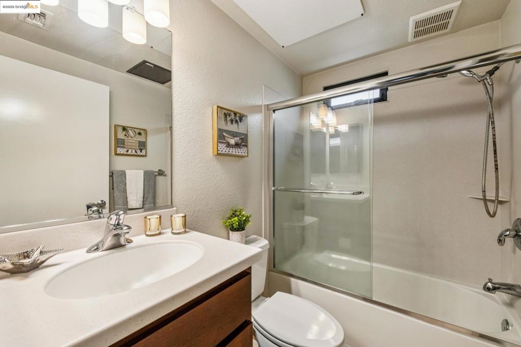 ZEPHYR GATE - Residential