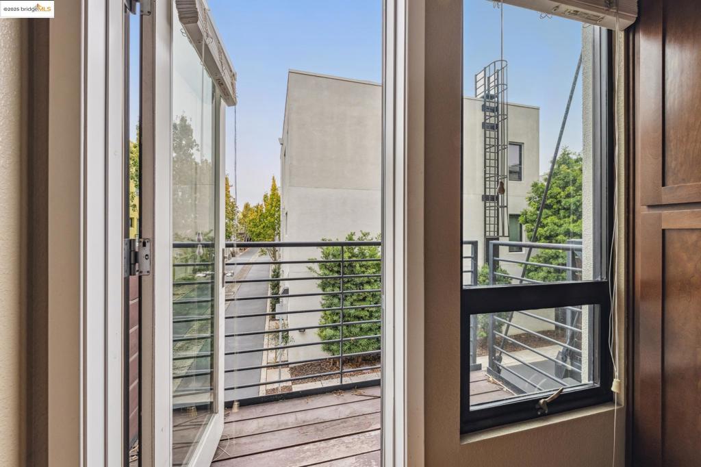 ZEPHYR GATE - Residential