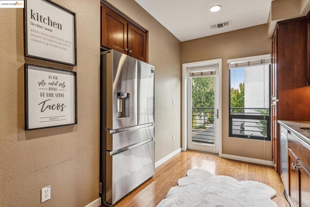 ZEPHYR GATE - Residential