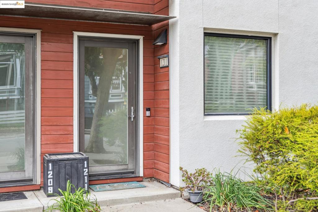 ZEPHYR GATE - Residential