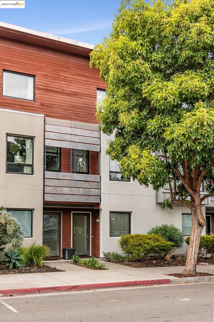 ZEPHYR GATE - Residential