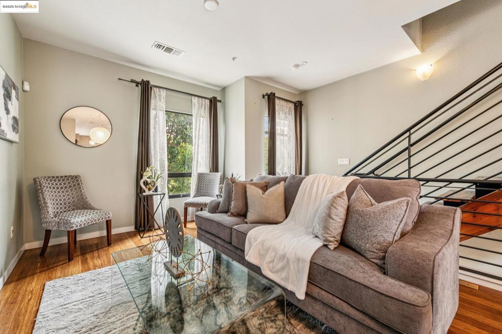 ZEPHYR GATE - Residential