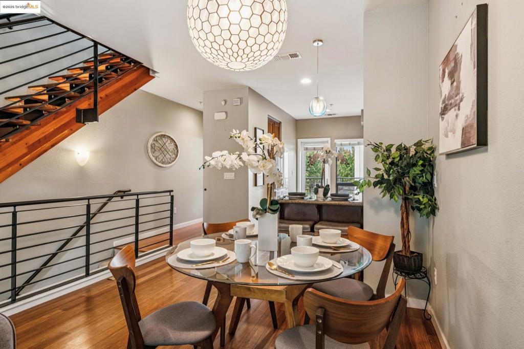 ZEPHYR GATE - Residential