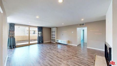 Photo of 65 N Allen Avenue #309, Pasadena, CA 91106 (MLS # 26668401)