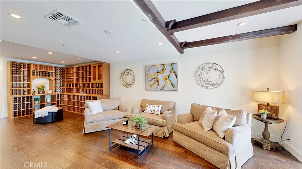 4257 E Ocean Boulevard