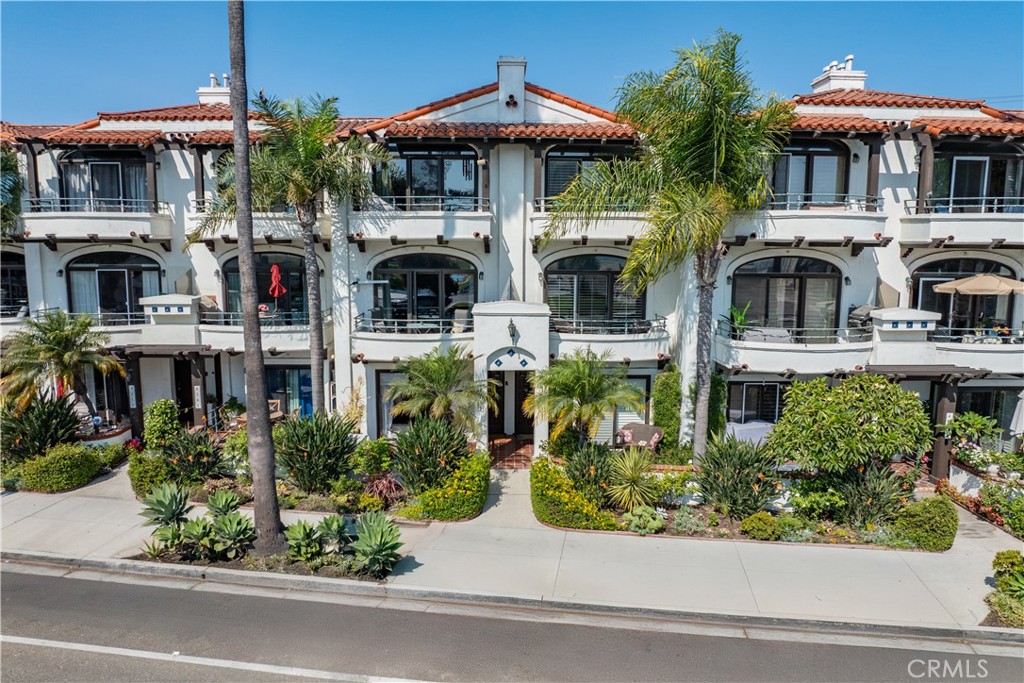 4257 E Ocean Boulevard