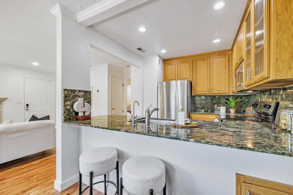 2907 La Terrace Circle