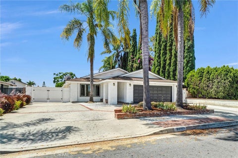 Photo of 8402 Crescent Avenue, Buena Park, CA 90620 (MLS # OC26164778)