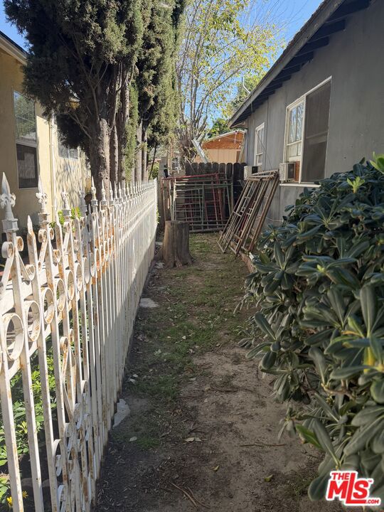 6250 Halbrent Avenue