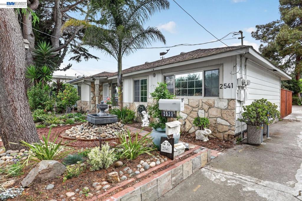 2541 Marina Blvd