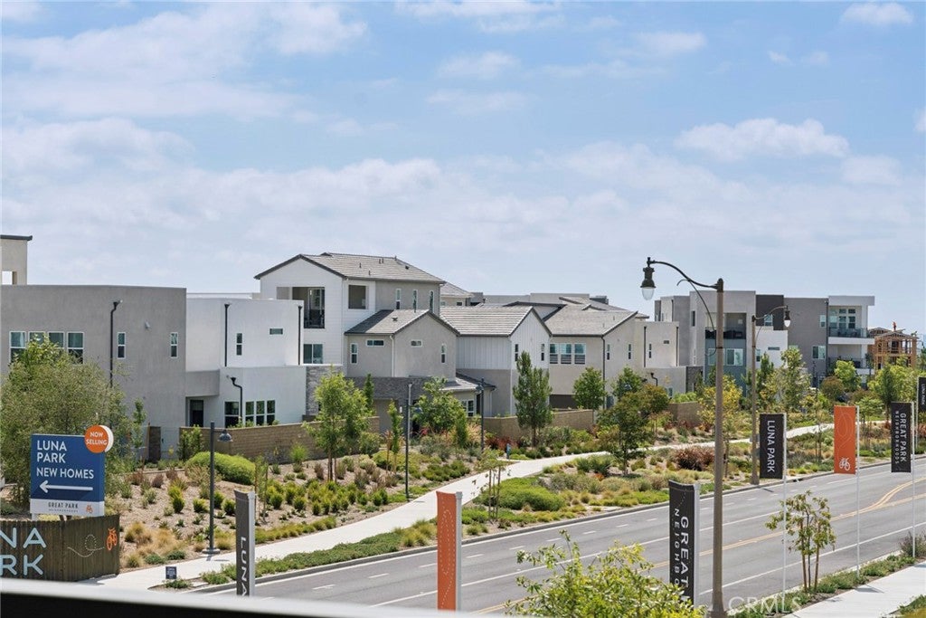 306 Treble, Irvine CA 92618 - Photo 36