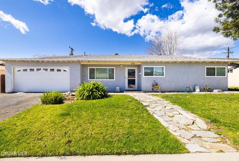 Photo of 2313 Kelsey Street, Simi Valley, CA 93063 (MLS # 225001160)