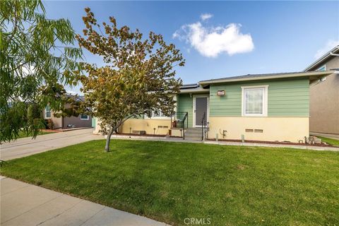 Photo of 2027 Kathy Way, Torrance, CA 90501 (MLS # SB25239048)