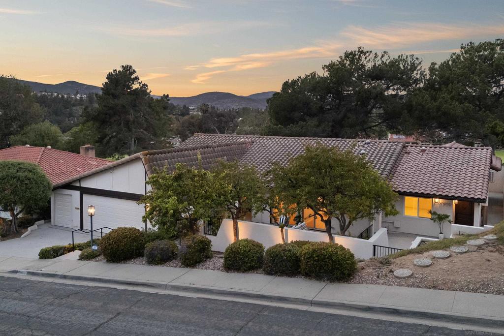 17976 Sencillo Lane