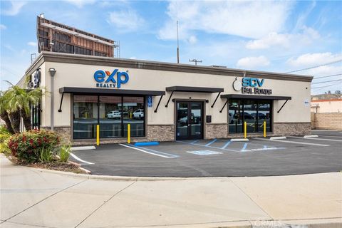 Photo of 20605 Soledad Canyon Rd, Canyon Country, CA 91351 (MLS # SR26074937)