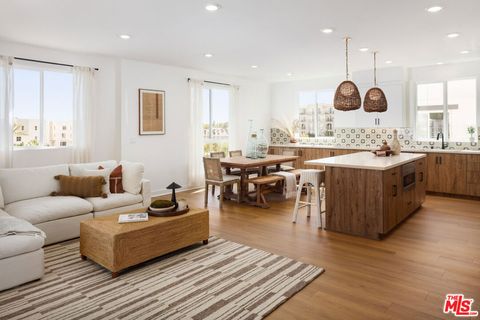 1678 Coral Sea Lane Los Angeles CA 90732