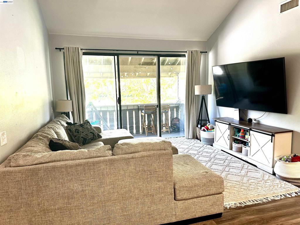 74 Carriage Way 74