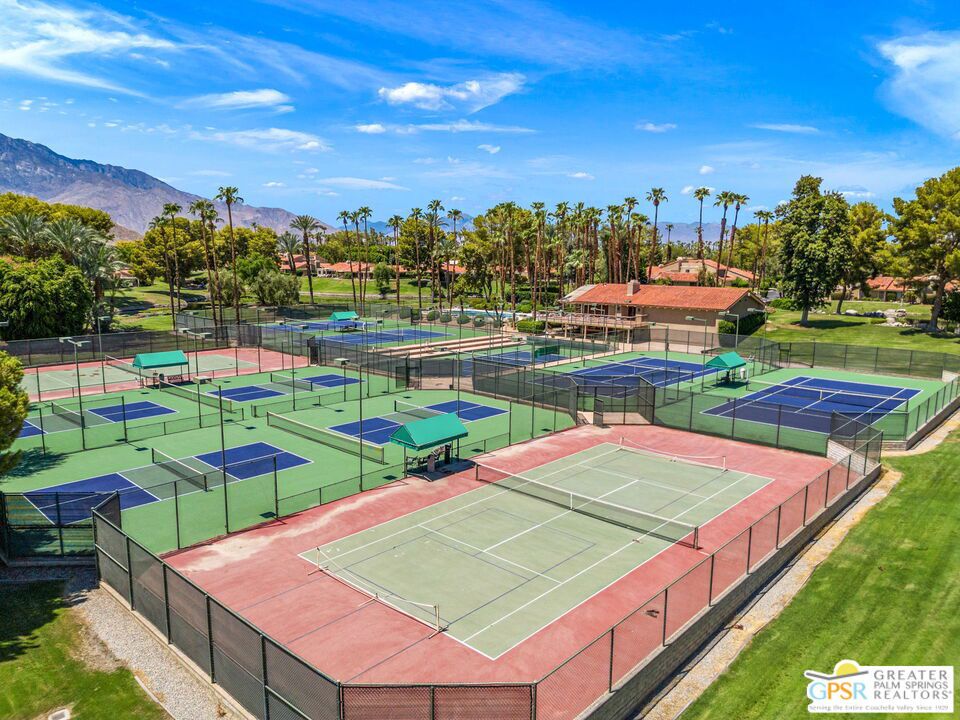 Rancho Mirage Racquet Club - Residential