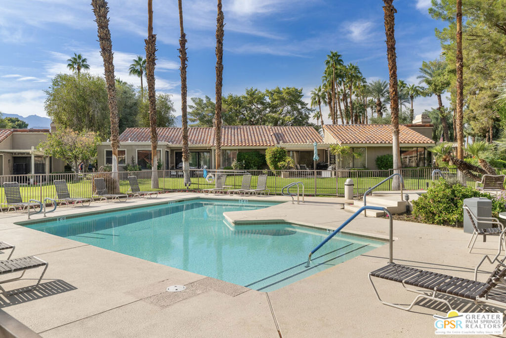Rancho Mirage Racquet Club - Residential