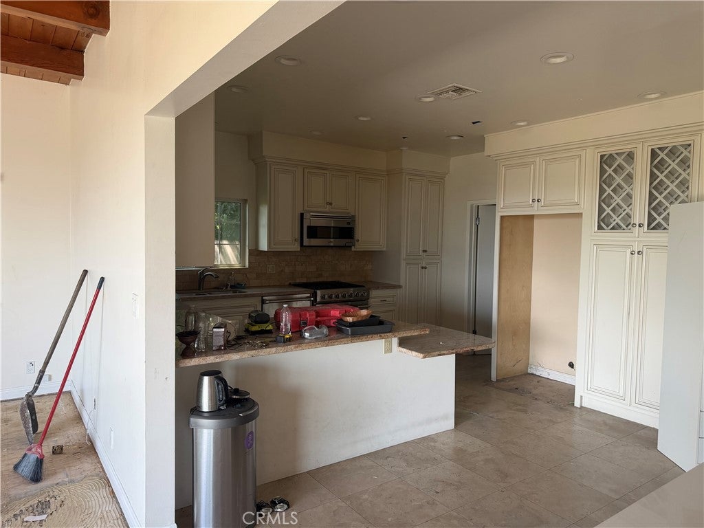 2266 Ronda Vista