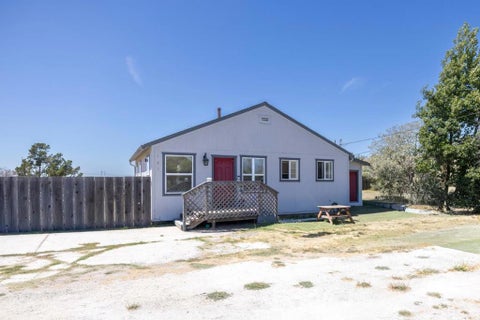 Photo of 323 Addington Lane, Salinas, CA 93907 (MLS # ML82057926)