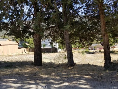 Photo of 4232 Willow, Frazier Park, CA 93225 (MLS # SR26124073)