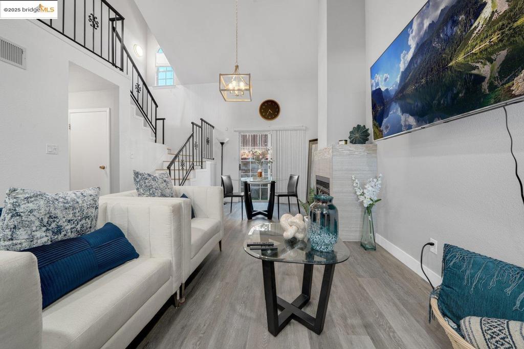 7572 Mountain Blvd. 2