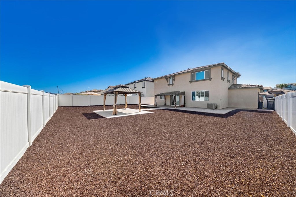 30842 White Pines