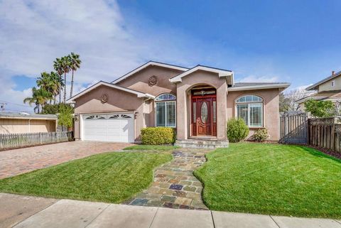 Photo of 10430 Stern Avenue, Cupertino, CA 95014 (MLS # ML82036018)