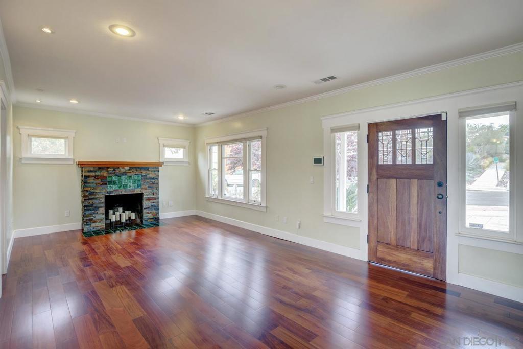 1336 Bush St (Upper Unit)