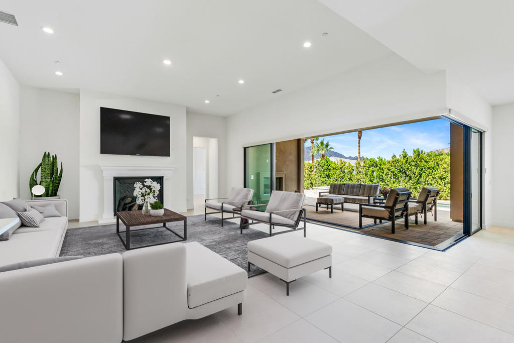 80404 Old Ranch Trail S