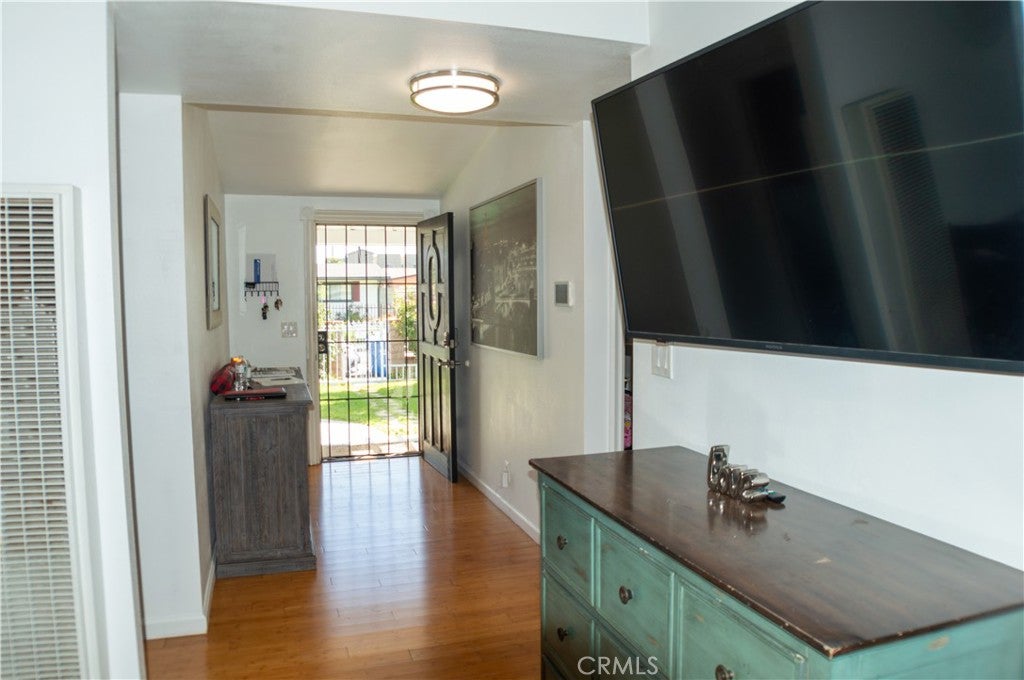 17827 E Laxford