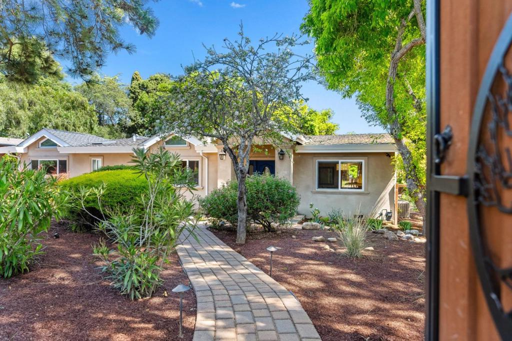 75 Poppy Road