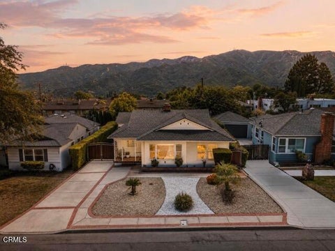 Photo of 3222 Pontiac Street, Glendale, CA 91214 (MLS # P1-28536)