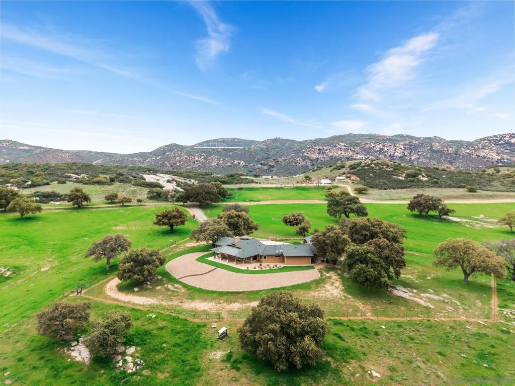 Alpine, California 91901, United States, ,Commercial,Active,5387