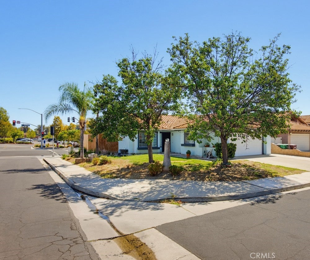 40120 Paseo Del Sol