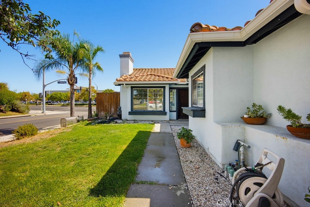40120 Paseo Del Sol