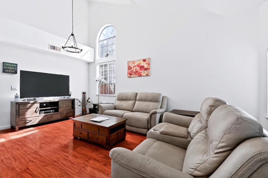 34312 Mulberry Terrace